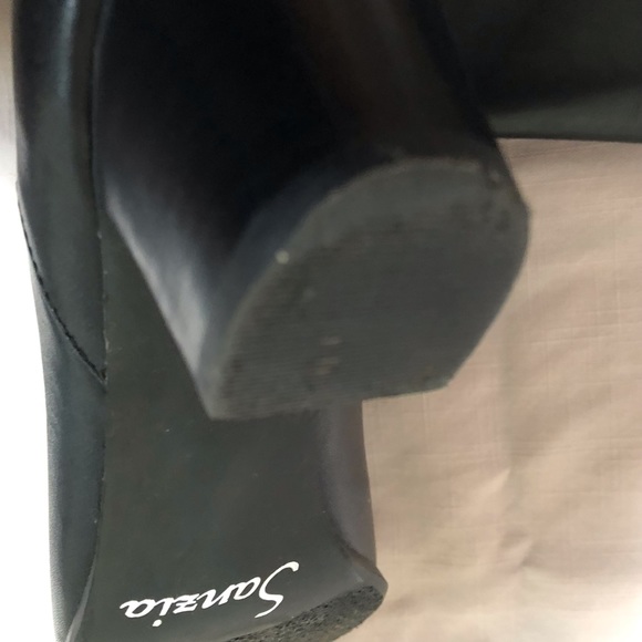 Black Sanzia boots size 9 Wide - Picture 2 of 3